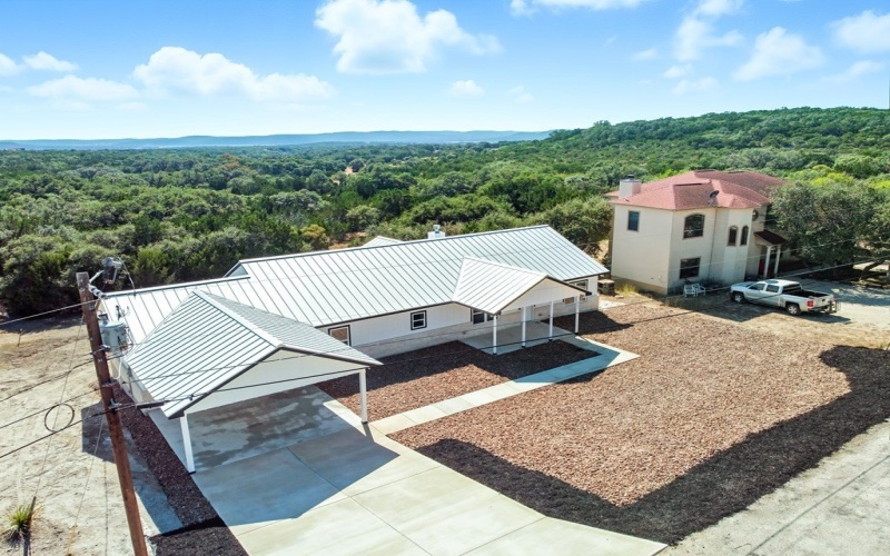 221 Deer Oaks Dr, Lakehills, TX 78063, 3 Bedrooms Bedrooms, ,2 BathroomsBathrooms,Residential,For Sale,221 Deer Oaks Dr,0,120612