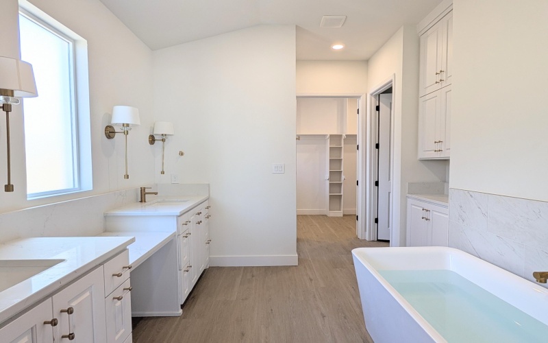 3808 126th Street, Lubbock, TX 79423, 4 Bedrooms Bedrooms, ,3 BathroomsBathrooms,Residential,For Sale,3808 126th Street,0,202561905
