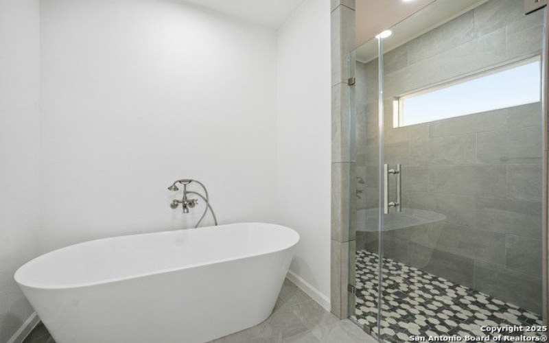 221 Deer Oaks Dr, Lakehills, TX 78063, 3 Habitaciones Habitaciones , ,2 BañosBaños,Residential,En Venta,221 Deer Oaks Dr,0,1915925