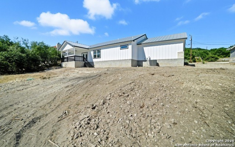 221 Deer Oaks Dr, Lakehills, TX 78063, 3 Habitaciones Habitaciones , ,2 BañosBaños,Residential,En Venta,221 Deer Oaks Dr,0,1915925