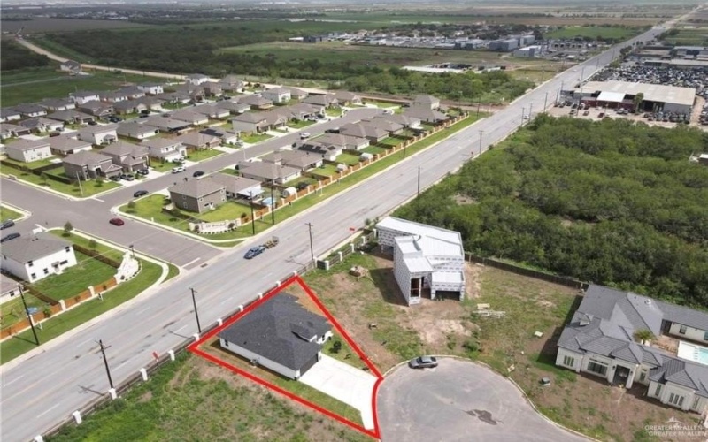 2112 N 28th Street, Hidalgo, TX 78557, 3 Bedrooms Bedrooms, ,2 BathroomsBathrooms,Residential,For Sale,2112 N 28th Street,466275