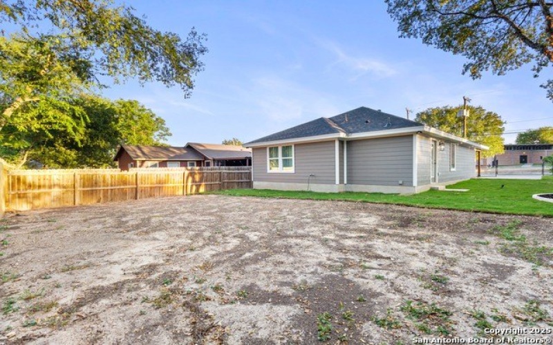 531 Morningview, San Antonio, TX 78220, 3 Habitaciones Habitaciones , ,2 BañosBaños,Residential,En Venta,531 Morningview,0,1916061