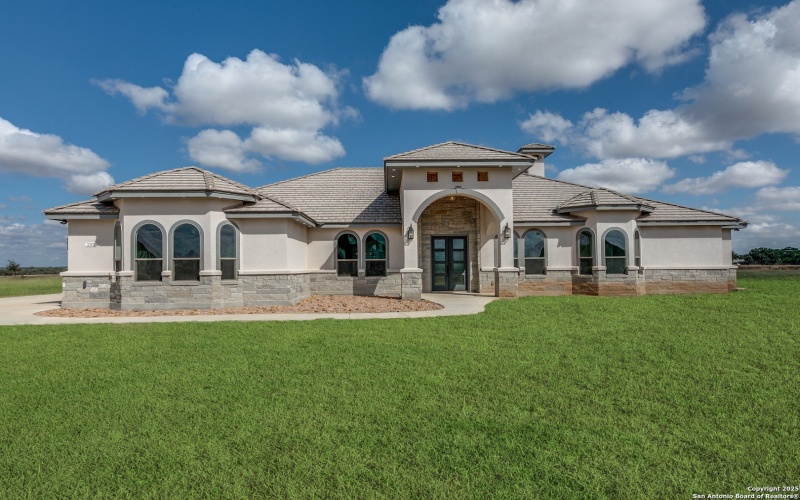 252 Venado Oaks, Castroville, TX 78009, 5 Bedrooms Bedrooms, ,5 BathroomsBathrooms,Residential,For Sale,252 Venado Oaks,0,1916075