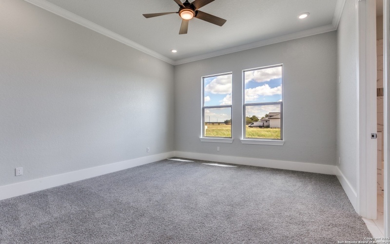 252 Venado Oaks, Castroville, TX 78009, 5 Bedrooms Bedrooms, ,5 BathroomsBathrooms,Residential,For Sale,252 Venado Oaks,0,1916075