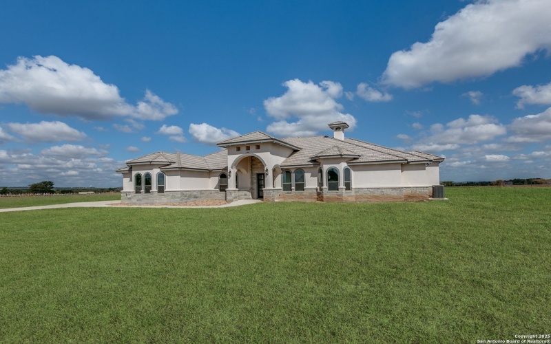 252 Venado Oaks, Castroville, TX 78009, 5 Bedrooms Bedrooms, ,5 BathroomsBathrooms,Residential,For Sale,252 Venado Oaks,0,1916075
