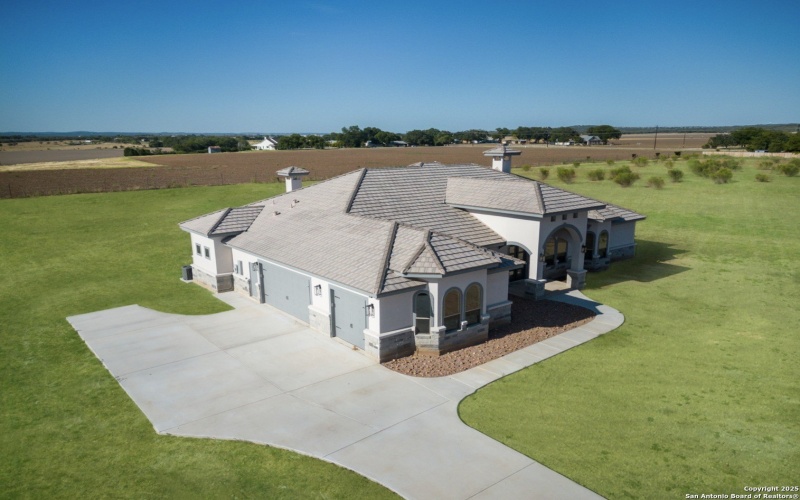 252 Venado Oaks, Castroville, TX 78009, 5 Bedrooms Bedrooms, ,5 BathroomsBathrooms,Residential,For Sale,252 Venado Oaks,0,1916075