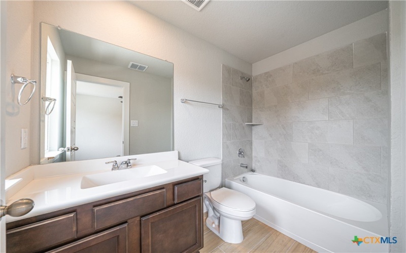 324 Mar Hill Street, Seguin, TX 78155, 3 Habitaciones Habitaciones , ,2 BañosBaños,Residential,En Venta,324 Mar Hill Street,0,592338