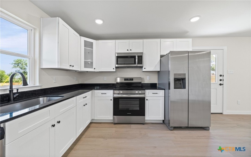 1407 S 5th Street, Temple, TX 76504, 3 Habitaciones Habitaciones , ,2 BañosBaños,Residential,En Venta,1407 S 5th Street,0,595499