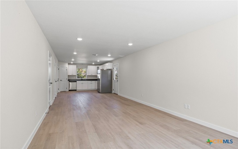 1409 S 5th Street, Temple, TX 76504, 3 Habitaciones Habitaciones , ,2 BañosBaños,Residential,En Venta,1409 S 5th Street,0,595504