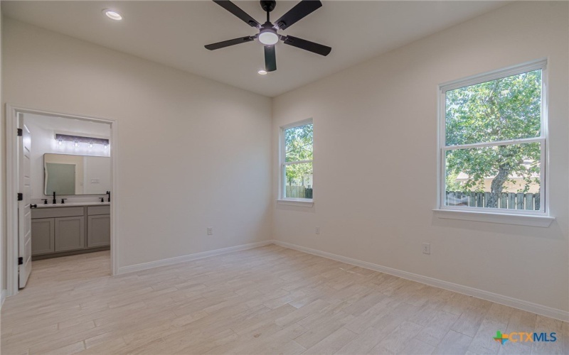 624 Stratton Ave, Seguin, TX 78155, 3 Bedrooms Bedrooms, ,2 BathroomsBathrooms,Residential,For Sale,624 Stratton Ave,0,595545