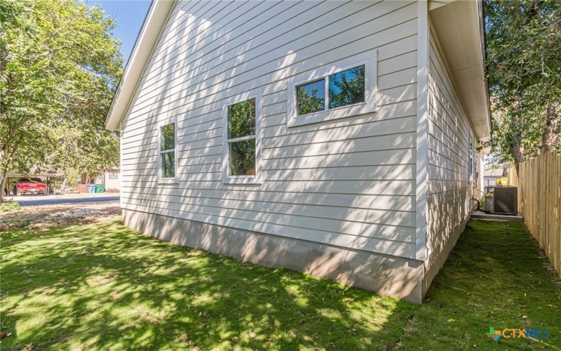 624 Stratton Ave, Seguin, TX 78155, 3 Bedrooms Bedrooms, ,2 BathroomsBathrooms,Residential,For Sale,624 Stratton Ave,0,595545