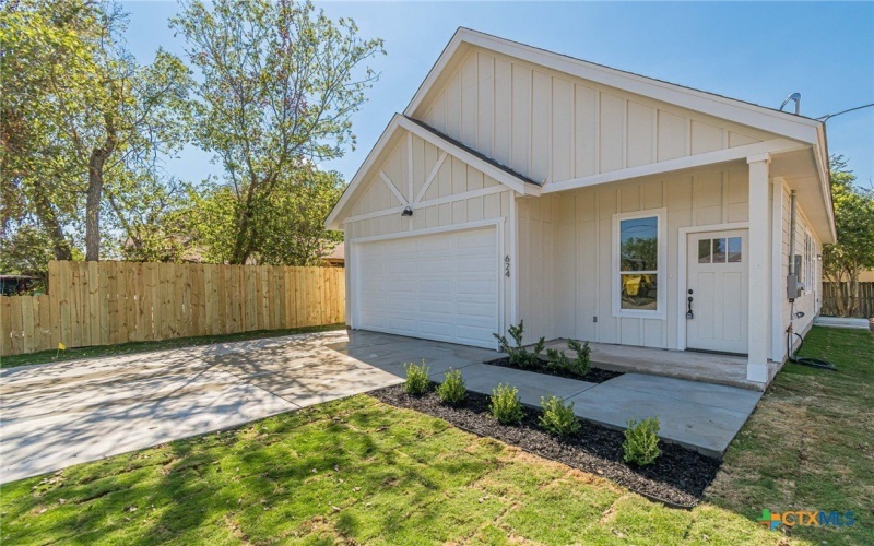 624 Stratton Ave, Seguin, TX 78155, 3 Bedrooms Bedrooms, ,2 BathroomsBathrooms,Residential,For Sale,624 Stratton Ave,0,595545