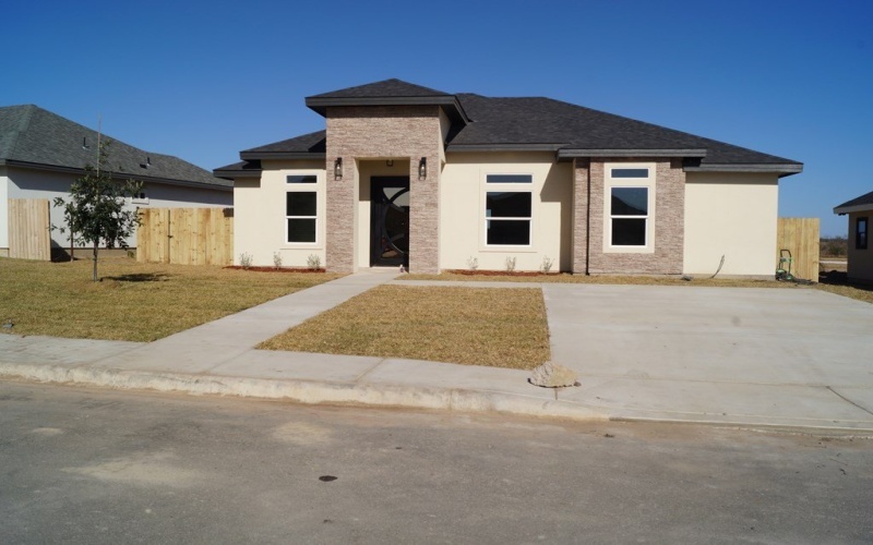 3223 Ethel Drive, Eagle Pass, TX 78852, 3 Bedrooms Bedrooms, ,2 BathroomsBathrooms,Residential,For Sale,3223 Ethel Drive,0,81769
