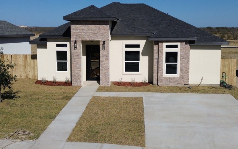 3223 Ethel Drive, Eagle Pass, TX 78852, 3 Bedrooms Bedrooms, ,2 BathroomsBathrooms,Residential,For Sale,3223 Ethel Drive,0,81769