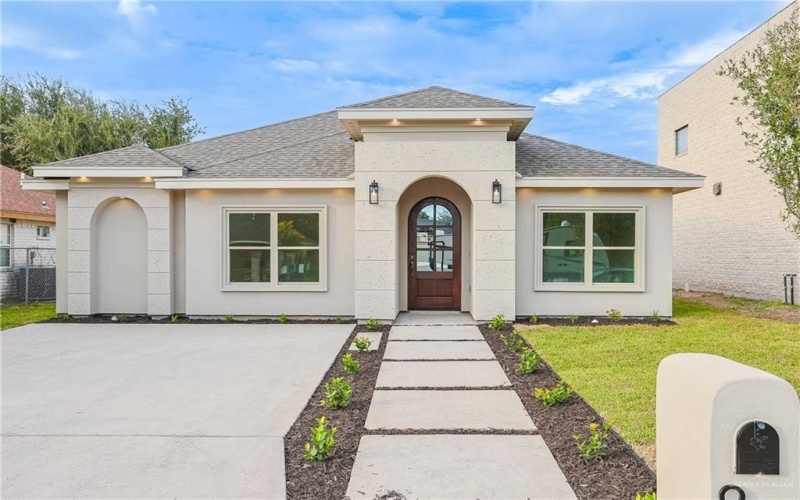 804 W 27th Street, Mission, TX 78574, 3 Bedrooms Bedrooms, ,2 BathroomsBathrooms,Residential,For Sale,804 W 27th Street,0,483108