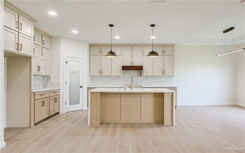 804 W 27th Street, Mission, TX 78574, 3 Bedrooms Bedrooms, ,2 BathroomsBathrooms,Residential,For Sale,804 W 27th Street,0,483108