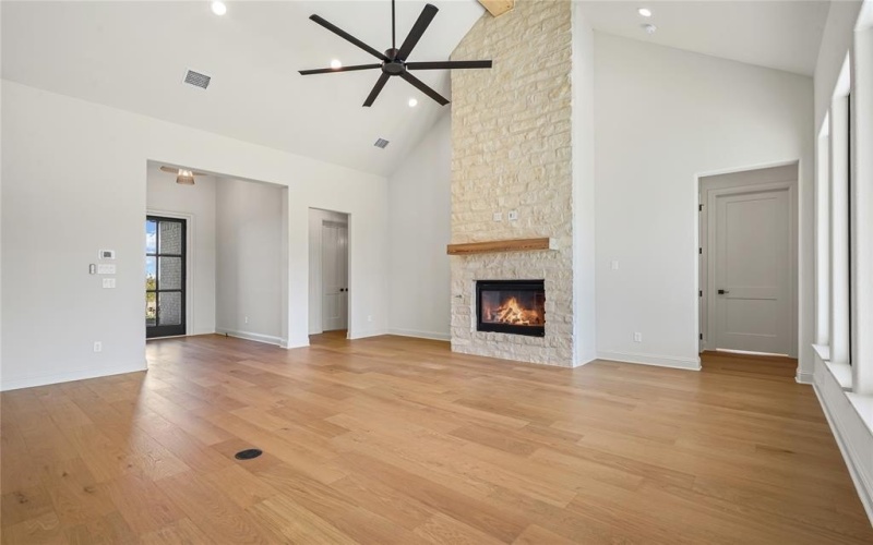 2136 Cotton Tail Way, Cresson, TX 76035, 4 Habitaciones Habitaciones , ,3 BañosBaños,Residential,En Venta,2136 Cotton Tail Way,0,21076624