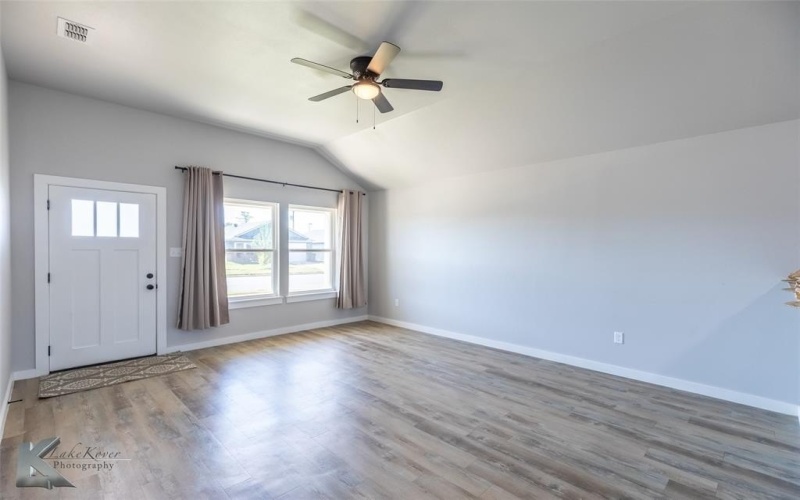 132 Tombstone Road, Abilene, TX 79602, 3 Habitaciones Habitaciones , ,2 BañosBaños,Residential,En Venta,132 Tombstone Road,0,21082108