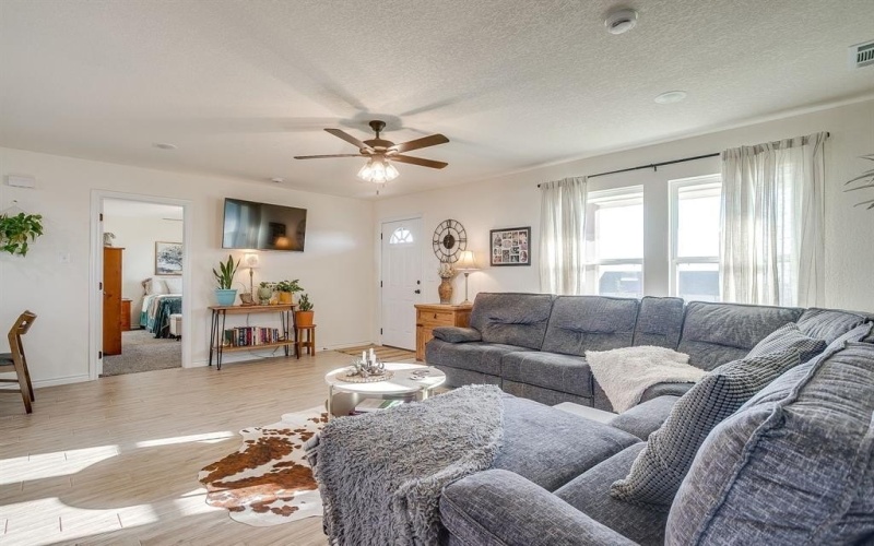 5004 Olivia Lucille Street, Azle, TX 76020, 3 Bedrooms Bedrooms, ,2 BathroomsBathrooms,Residential,For Sale,5004 Olivia Lucille Street,0,21084268
