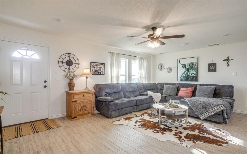 5004 Olivia Lucille Street, Azle, TX 76020, 3 Bedrooms Bedrooms, ,2 BathroomsBathrooms,Residential,For Sale,5004 Olivia Lucille Street,0,21084268