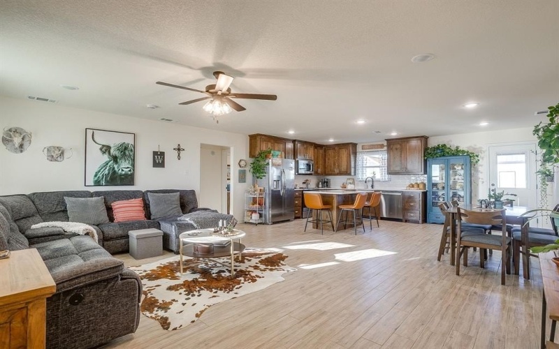 5004 Olivia Lucille Street, Azle, TX 76020, 3 Bedrooms Bedrooms, ,2 BathroomsBathrooms,Residential,For Sale,5004 Olivia Lucille Street,0,21084268