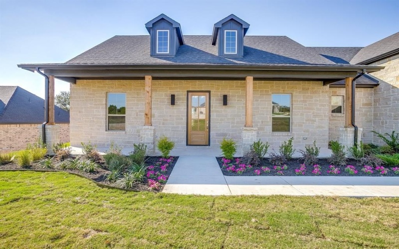 324 Slimp Bluff, Azle, TX 76020, 3 Bedrooms Bedrooms, ,2 BathroomsBathrooms,Residential,For Sale,324 Slimp Bluff,0,21084935