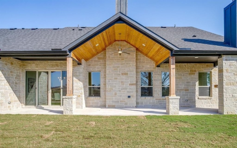 324 Slimp Bluff, Azle, TX 76020, 3 Bedrooms Bedrooms, ,2 BathroomsBathrooms,Residential,For Sale,324 Slimp Bluff,0,21084935