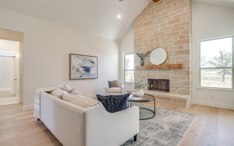 324 Slimp Bluff, Azle, TX 76020, 3 Bedrooms Bedrooms, ,2 BathroomsBathrooms,Residential,For Sale,324 Slimp Bluff,0,21084935
