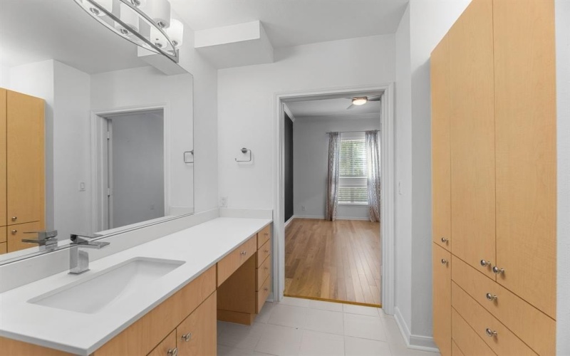 3225 Turtle Creek Boulevard #120, Dallas, TX 75219, 2 Bedrooms Bedrooms, ,2 BathroomsBathrooms,Residential,For Sale,3225 Turtle Creek Boulevard,0,21086755