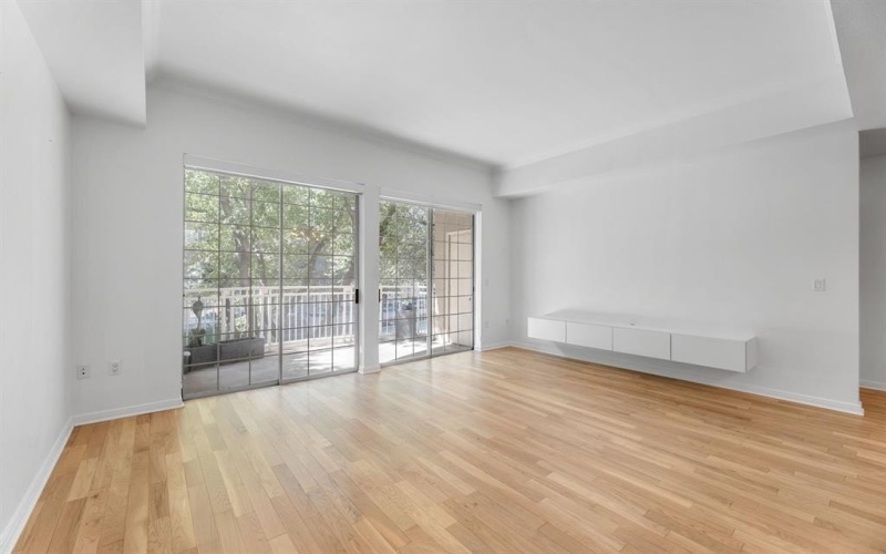 3225 Turtle Creek Boulevard #120, Dallas, TX 75219, 2 Bedrooms Bedrooms, ,2 BathroomsBathrooms,Residential,For Sale,3225 Turtle Creek Boulevard,0,21086755