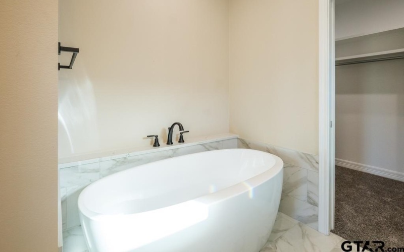 15092 High Country Acres Lane, Tyler, TX 75706, 3 Habitaciones Habitaciones , ,2 BañosBaños,Residential,En Venta,15092 High Country Acres Lane,25000446