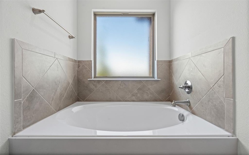 341 Saltmeadow Lane, Red Oak, TX 75154, 3 Habitaciones Habitaciones , ,2 BañosBaños,Residential,En Venta,341 Saltmeadow Lane,0,21087716