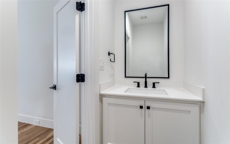 7207 Gaston Avenue #903, Dallas, TX 75214, 2 Bedrooms Bedrooms, ,2 BathroomsBathrooms,Residential,For Sale,7207 Gaston Avenue,0,21088077