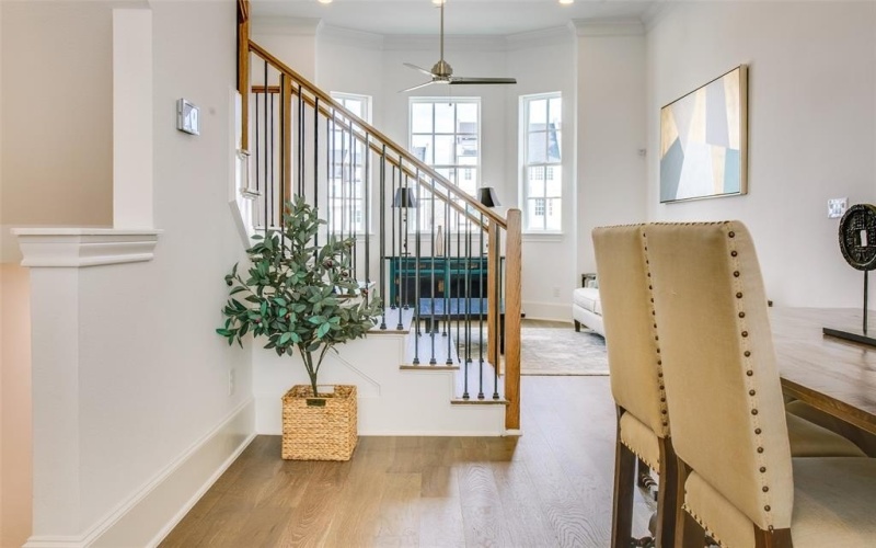 4636 Warwood Lane, Dallas, TX 75219, 2 Habitaciones Habitaciones , ,2 BañosBaños,Residential,En Venta,4636 Warwood Lane,0,21088112