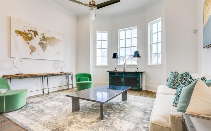 4636 Warwood Lane, Dallas, TX 75219, 2 Habitaciones Habitaciones , ,2 BañosBaños,Residential,En Venta,4636 Warwood Lane,0,21088112