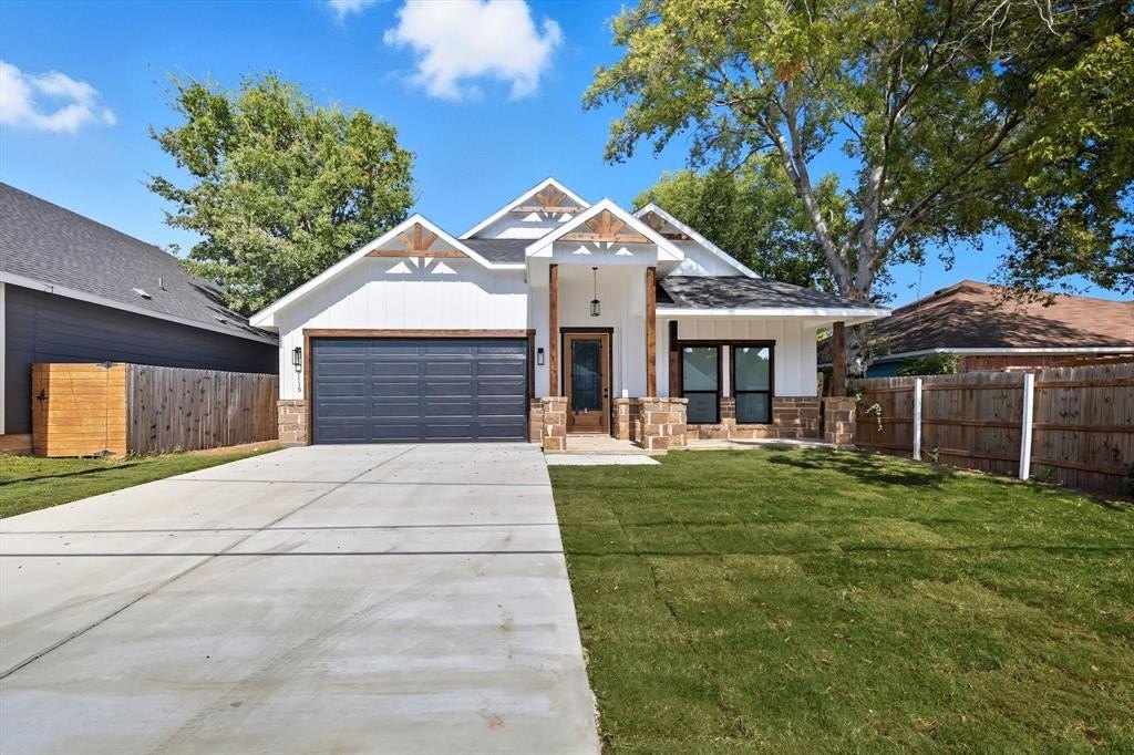 5115 Draper Street, Fort Worth, TX 76105, 4 Bedrooms Bedrooms, ,2 BathroomsBathrooms,Residential,For Sale,5115 Draper Street,0,21088181