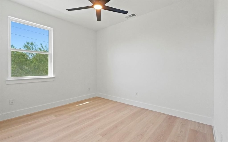 3639 Pueblo Street, Dallas, TX 75212, 3 Bedrooms Bedrooms, ,2 BathroomsBathrooms,Residential,For Sale,3639 Pueblo Street,0,21088329