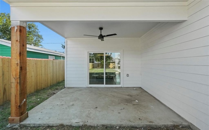 3639 Pueblo Street, Dallas, TX 75212, 3 Bedrooms Bedrooms, ,2 BathroomsBathrooms,Residential,For Sale,3639 Pueblo Street,0,21088329