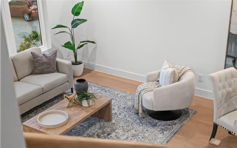 1502 Holly Avenue, Dallas, TX 75204, 2 Bedrooms Bedrooms, ,2 BathroomsBathrooms,Residential,For Sale,1502 Holly Avenue,0,21088344