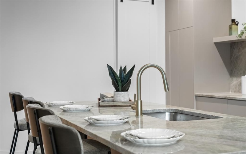 1504 Holly Avenue, Dallas, TX 75204, 3 Bedrooms Bedrooms, ,3 BathroomsBathrooms,Residential,For Sale,1504 Holly Avenue,0,21088349