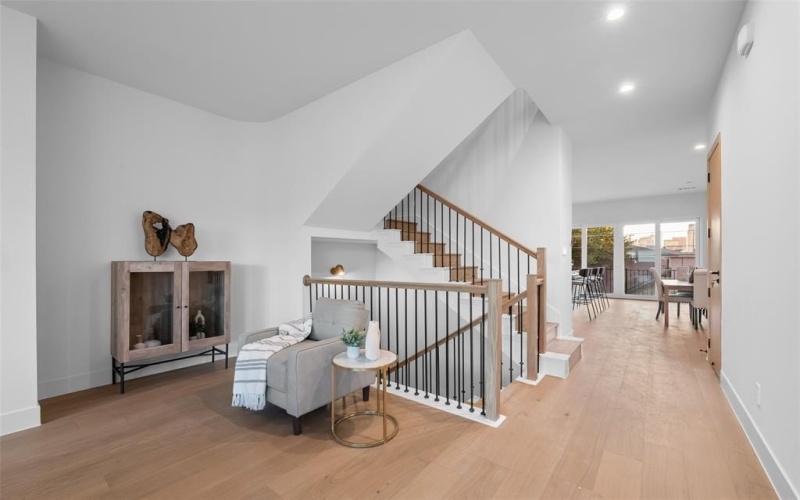 1504 Holly Avenue, Dallas, TX 75204, 3 Bedrooms Bedrooms, ,3 BathroomsBathrooms,Residential,For Sale,1504 Holly Avenue,0,21088349