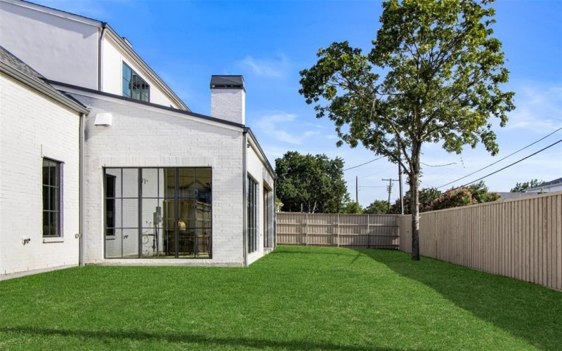 10335 Hedgeway Drive, Dallas, TX 75229, 6 Bedrooms Bedrooms, ,6 BathroomsBathrooms,Residential,For Sale,10335 Hedgeway Drive,0,21088404