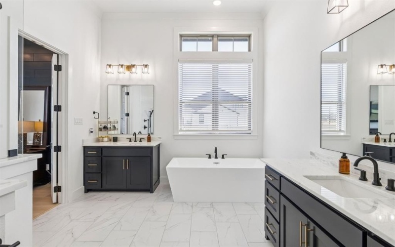 5921 Hudson Sail Circle, Fort Worth, TX 76179, 5 Bedrooms Bedrooms, ,5 BathroomsBathrooms,Residential,For Sale,5921 Hudson Sail Circle,0,21088416