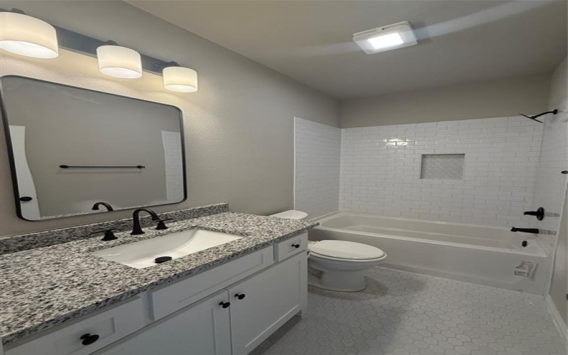 300 Rike Road, Mabank, TX 75147, 3 Habitaciones Habitaciones , ,2 BañosBaños,Residential,En Venta,300 Rike Road,0,21088509