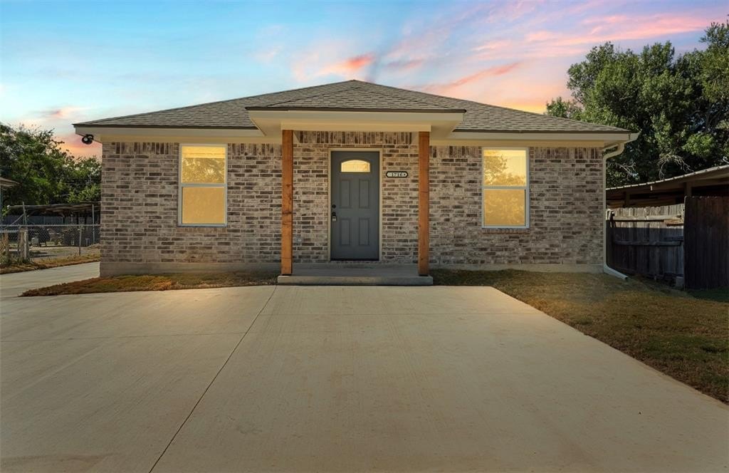 1716 N 12th Street, Waco, TX 76707, 6 Habitaciones Habitaciones , ,5 BañosBaños,Residential Multi Family,En Venta,1716 N 12th Street,0,21088523