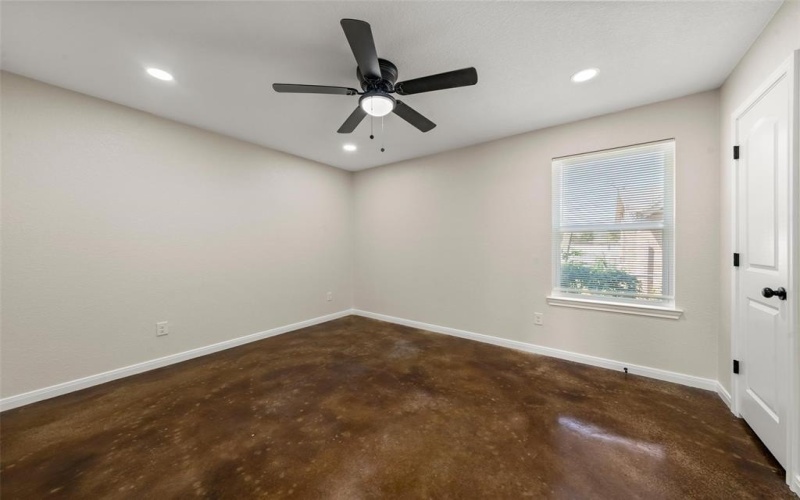 1716 N 12th Street, Waco, TX 76707, 6 Habitaciones Habitaciones , ,5 BañosBaños,Residential Multi Family,En Venta,1716 N 12th Street,0,21088523