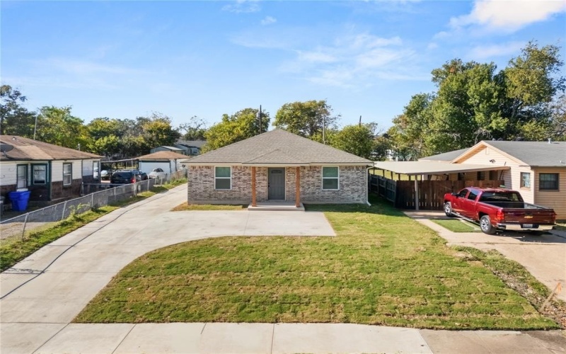 1716 N 12th Street, Waco, TX 76707, 6 Habitaciones Habitaciones , ,5 BañosBaños,Residential Multi Family,En Venta,1716 N 12th Street,0,21088523