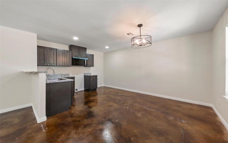 1716 N 12th Street, Waco, TX 76707, 6 Habitaciones Habitaciones , ,5 BañosBaños,Residential Multi Family,En Venta,1716 N 12th Street,0,21088523