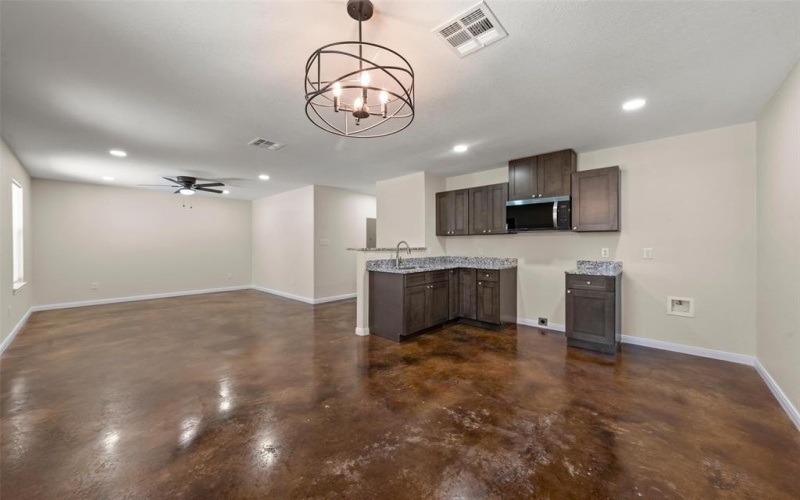 1716 N 12th Street, Waco, TX 76707, 6 Habitaciones Habitaciones , ,5 BañosBaños,Residential Multi Family,En Venta,1716 N 12th Street,0,21088523