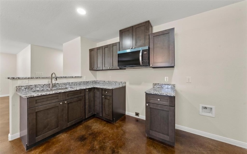 1716 N 12th Street, Waco, TX 76707, 6 Habitaciones Habitaciones , ,5 BañosBaños,Residential Multi Family,En Venta,1716 N 12th Street,0,21088523